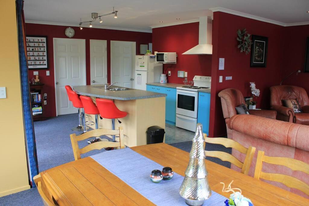 Popular Family And Pet Friendly Modern Cosy Bach Wifi Villa Hanmer Springs Kültér fotó
