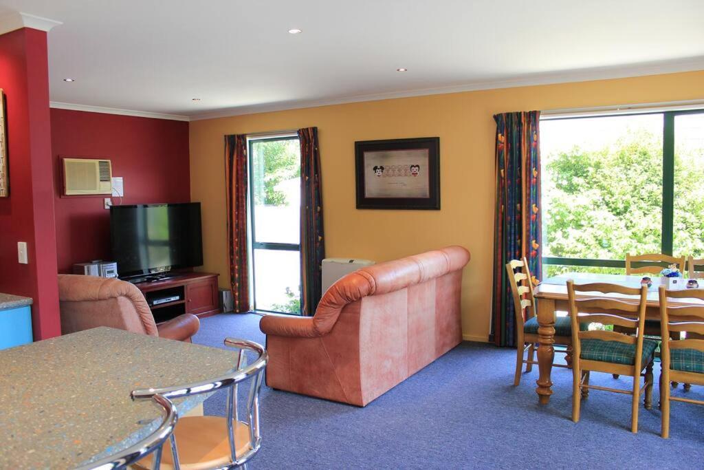 Popular Family And Pet Friendly Modern Cosy Bach Wifi Villa Hanmer Springs Kültér fotó